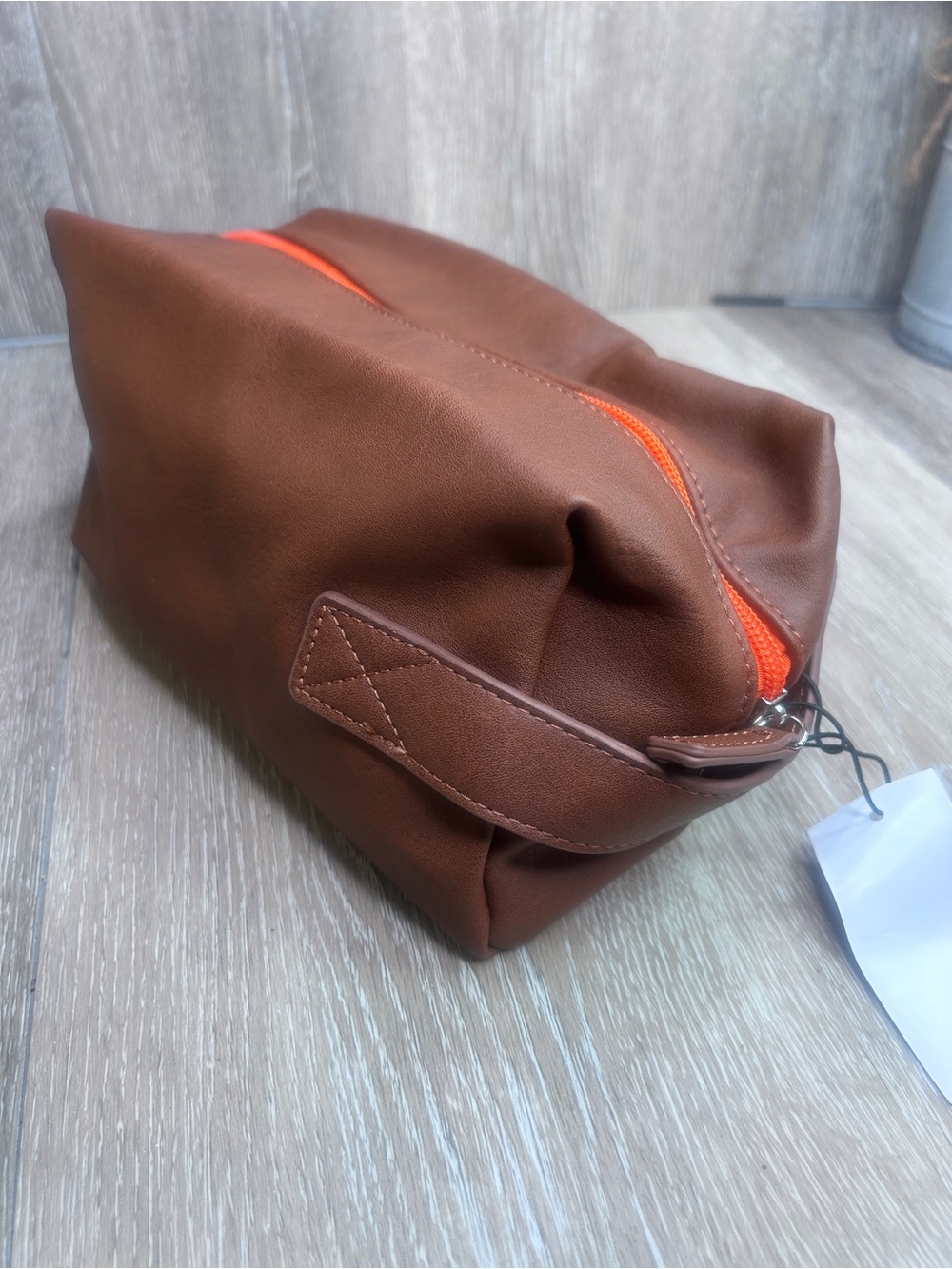 Saks Fifth Avenue Toiletry Bag (NWT)